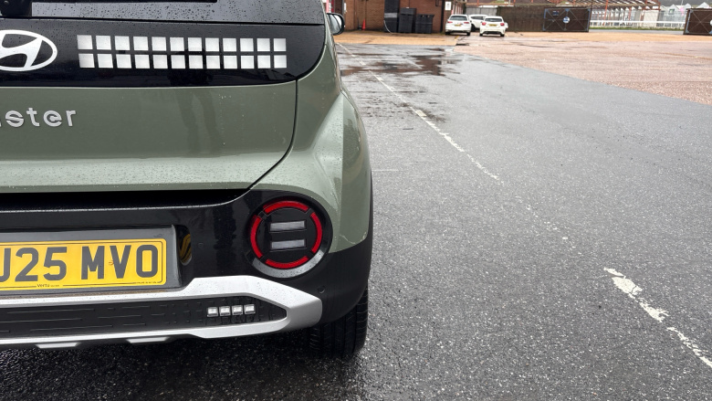 Hyundai INSTER 85kW 02 49kWh 5dr Auto Electric Hatchback